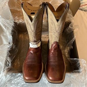 Ariat Valor Ultra Bantam Weight Boot